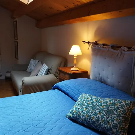 La Casa Del Glicine Tarzo Homestay *