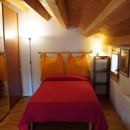 La Casa Del Glicine Tarzo Fratta (Treviso)